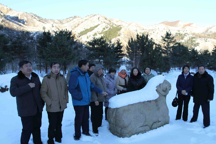 国家评审组来我县考察评审“中国契丹文化之乡”工作(图1)