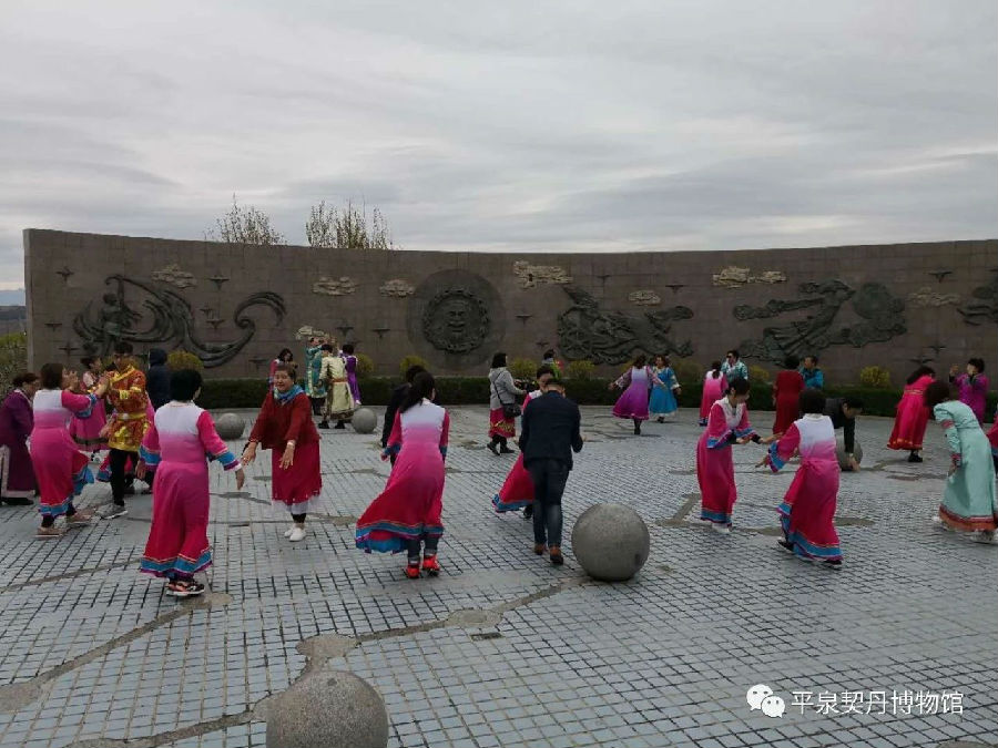 欢迎北京达斡尔学会来我馆交流座谈(图3)